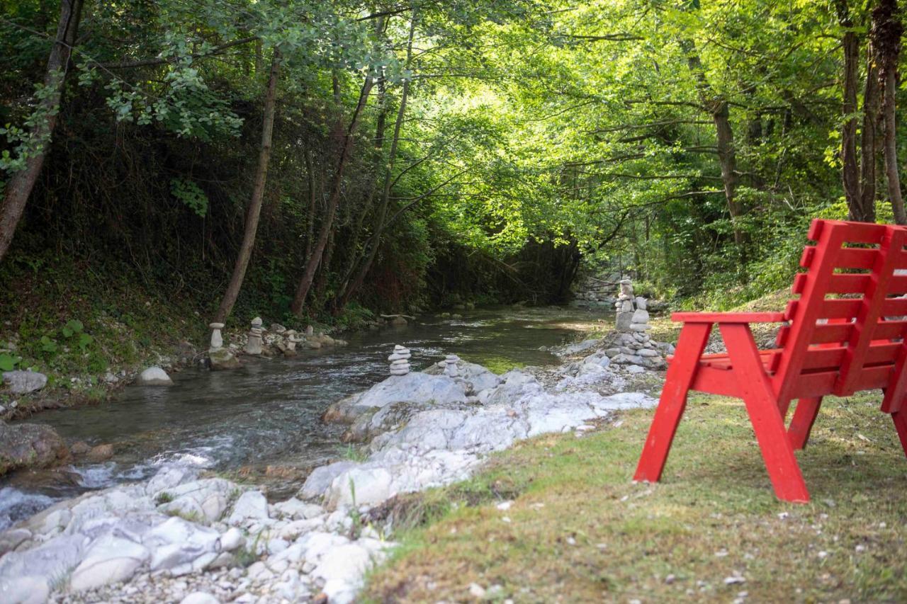 Auberge De Trente Pas Saint-Ferréol-Trente Dış mekan fotoğraf